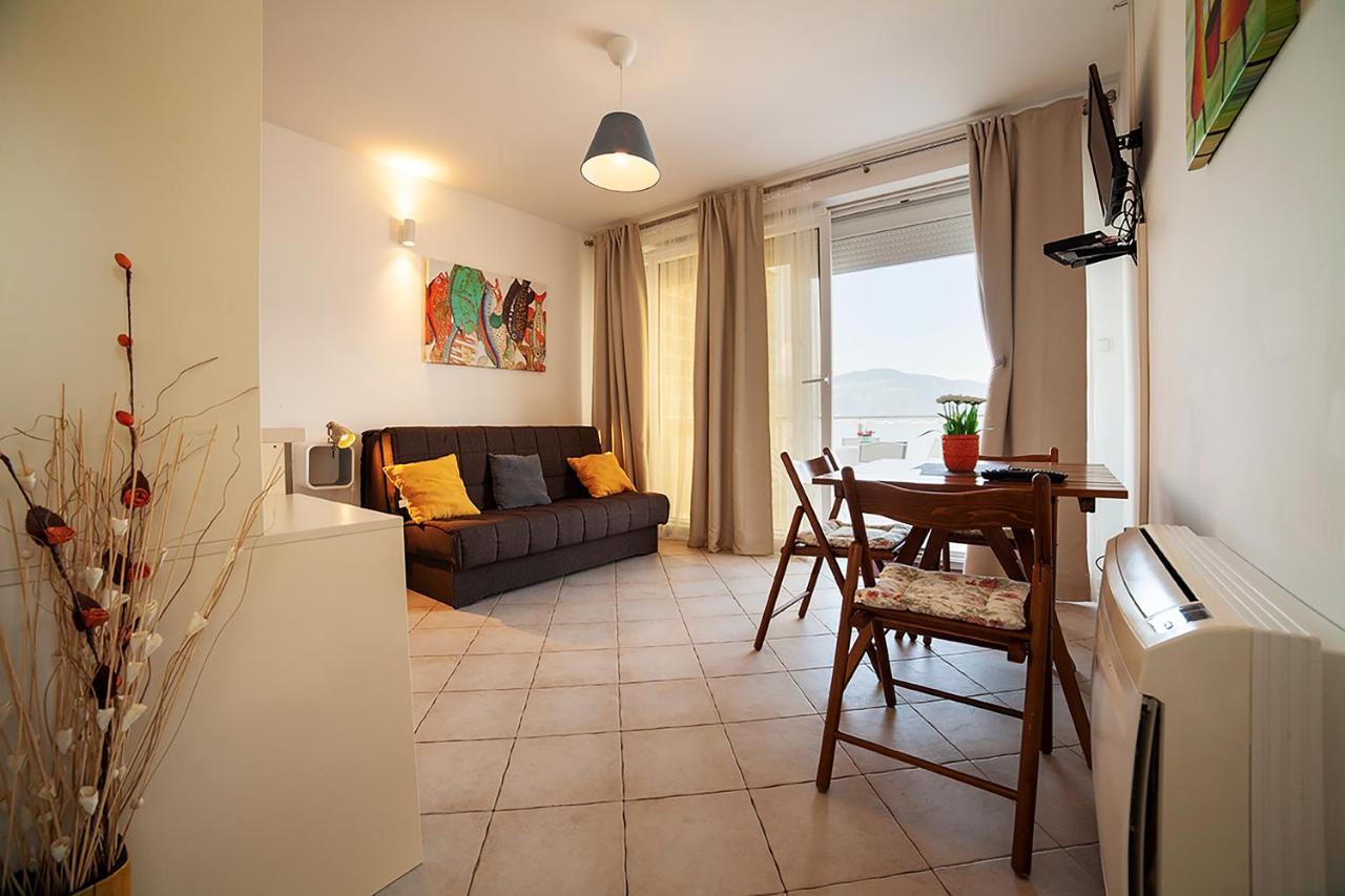 Leut Apartments Tivat Exterior photo