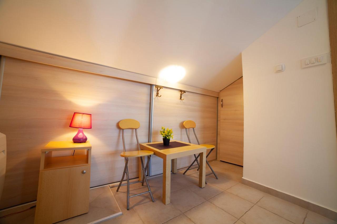 Leut Apartments Tivat Exterior photo