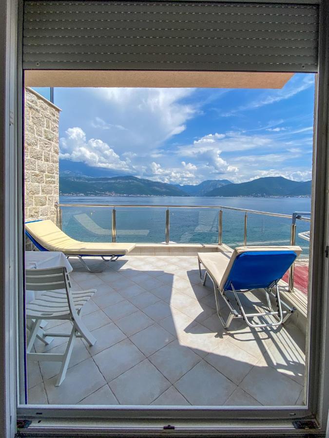Leut Apartments Tivat Exterior photo